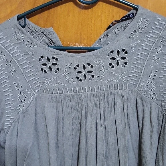 Womens Abercrombie & Fitch Top Size Xl - Picture 3 of 5